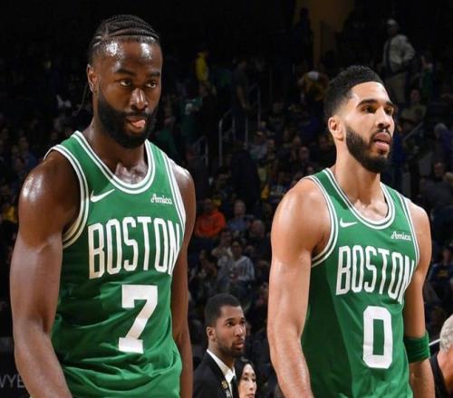 76人12绿军！布朗超越拉塞尔，塔图姆完成双里程碑__76人12绿军！布朗超越拉塞尔，塔图姆完成双里程碑