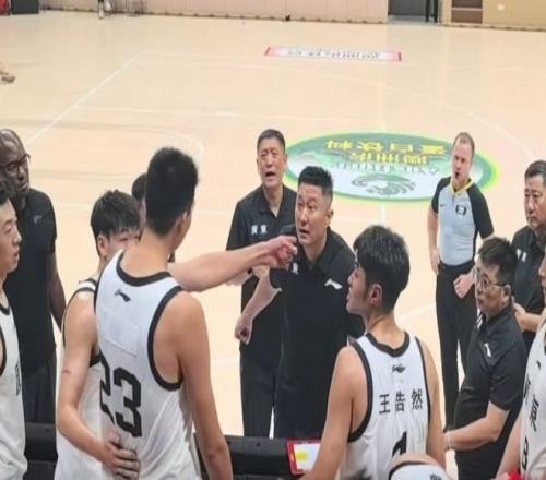 _季后赛首轮对阵产生_季后赛首轮几场