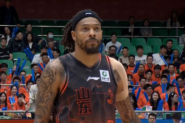 山东男篮不敌残阵上海，约翰逊36分难救主，克里斯心态崩溃遭弃用_山东男篮不敌残阵上海，约翰逊36分难救主，克里斯心态崩溃遭弃用_