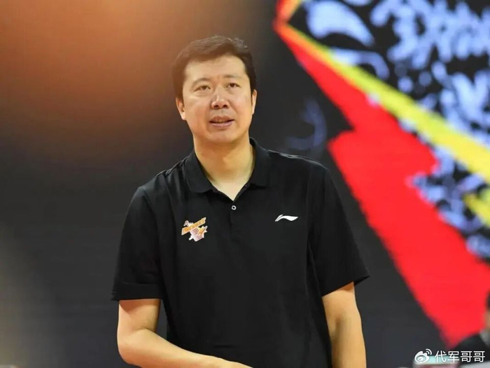 _司令娇妻诈尸了_司令宠婚