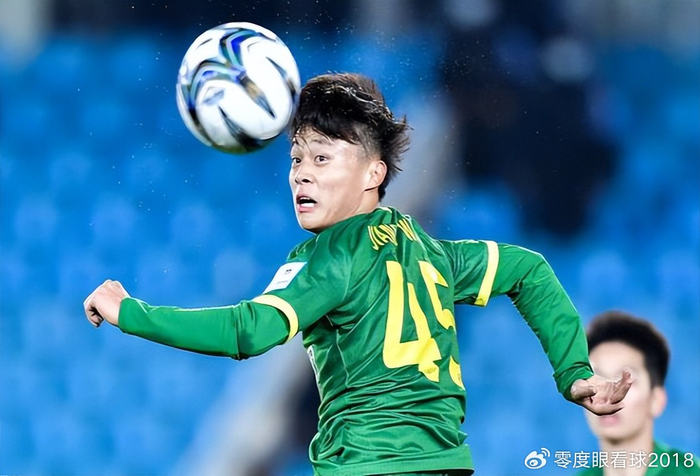 中超替补席人数_中超替补球员收入_