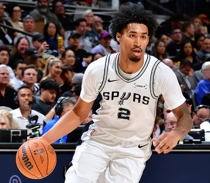 马刺g3胜开拓者！卡斯尔+哈珀轰60分救主，阿夫迪亚+斯普利特败笔