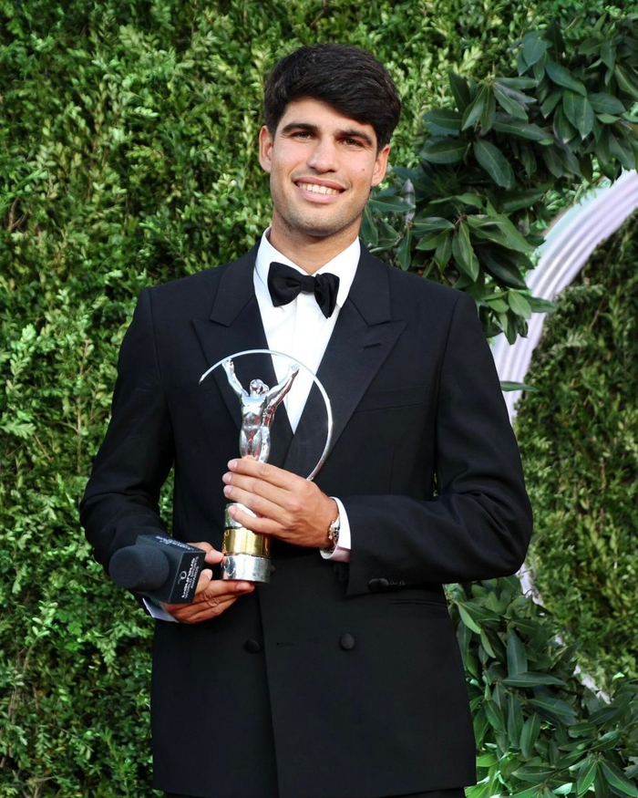 颁奖2016亚太典礼明显视频_2018北京电影颁奖黄勃典礼_