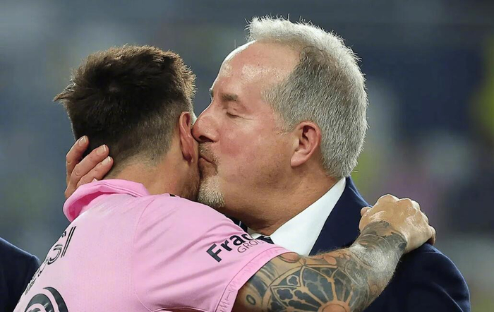 迈阿密国际老板马斯谈梅西留队及美国足球市场发展