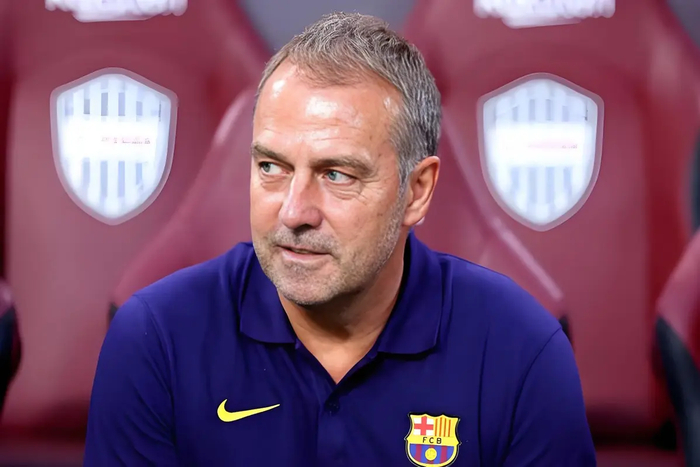 巴萨为什么放走阿尔维斯_巴萨的阿尔巴_