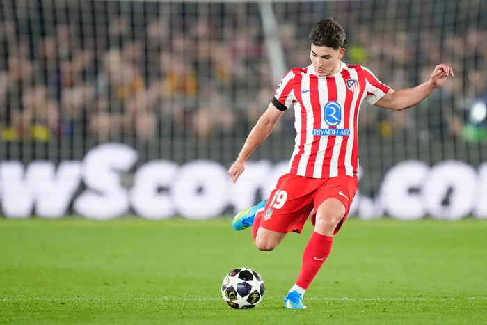 巴萨为什么放走阿尔维斯__巴萨的阿尔巴