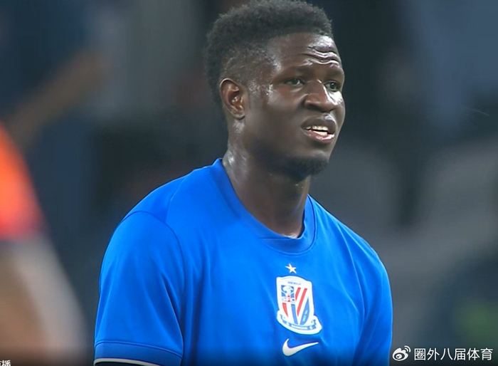 随着申花队2-0，大连英博1-0！积分：申花升到第5，前三相差4分