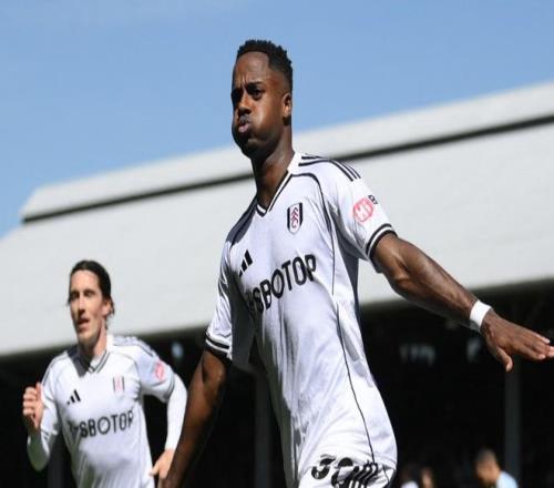 翁超鹏是赛车手吗__翁超明介绍