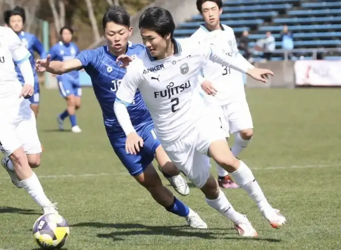 关德晴归化日本观后感：19岁少年的选择，何以刺痛了谁的神经？__关德晴归化日本观后感：19岁少年的选择，何以刺痛了谁的神经？