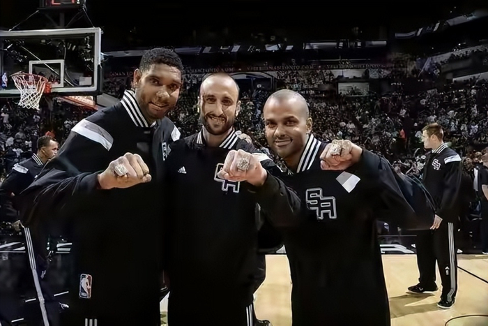 哈登威少火箭__斯马什帕克合砍94分