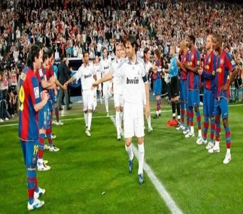 巴萨皇马德比比赛时间__皇马夺冠巴萨尴尬列德比队视频