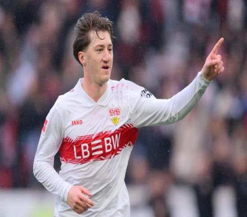 都体：那不勒斯拒绝将洛博特卡卖给尤文，尤文转追施蒂勒