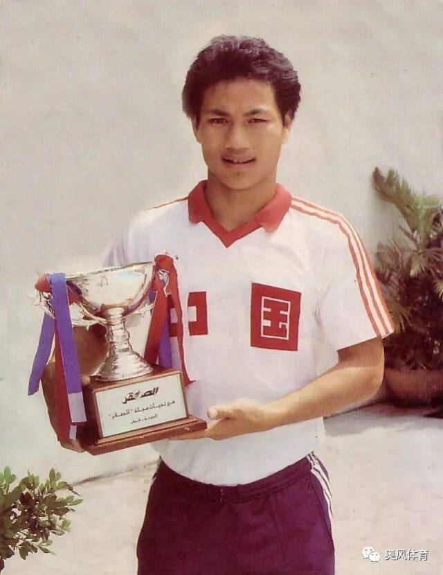 巧了，燃了！越秀山体育场迎来100岁生日，今晚“上山睇波”__巧了，燃了！越秀山体育场迎来100岁生日，今晚“上山睇波”