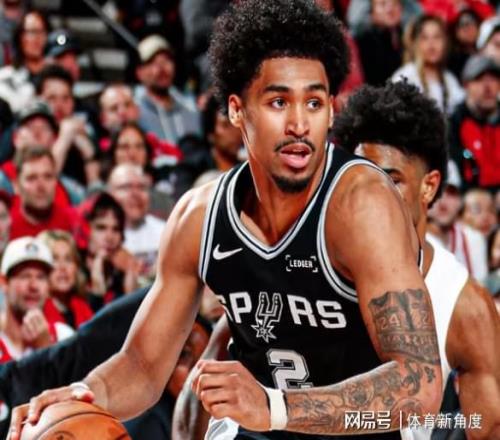 _杀疯了！25+27，75%+80%，马刺太烦恼了！_杀疯了！25+27，75%+80%，马刺太烦恼了！