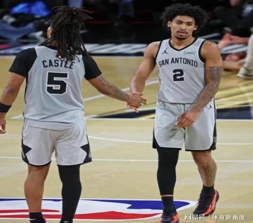 _杀疯了！25+27，75%+80%，马刺太烦恼了！_杀疯了！25+27，75%+80%，马刺太烦恼了！