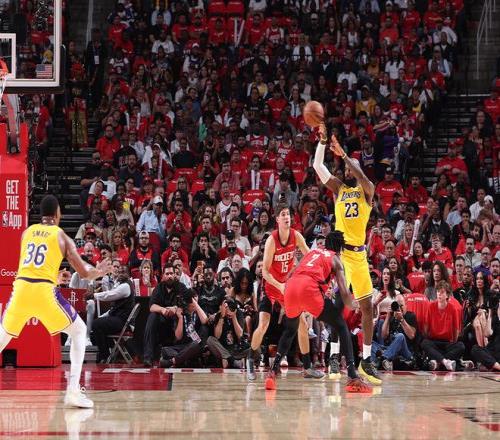 _老詹29+13连创历史第一，湖人5大喜讯因祸得福！2年1100万捡大漏_老詹29+13连创历史第一，湖人5大喜讯因祸得福！2年1100万捡大漏