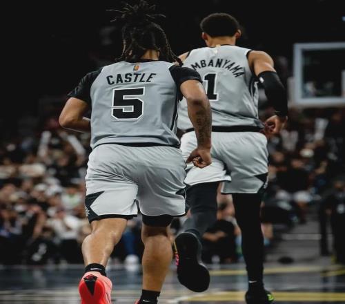 _27+10+92.2%！效率逆天！最可怕的是，他连球队老三都算不上_27+10+92.2%！效率逆天！最可怕的是，他连球队老三都算不上