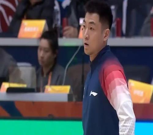 男篮战术__男篮规划