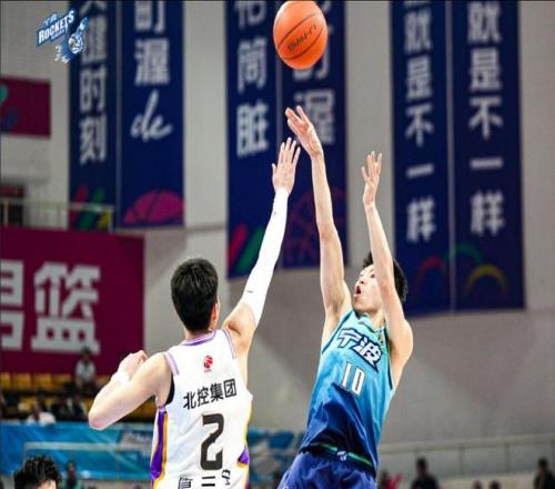 收官战拯救广东球队！37岁老将狂砍18分7助，亲手送前东家出局_收官战拯救广东球队！37岁老将狂砍18分7助，亲手送前东家出局_