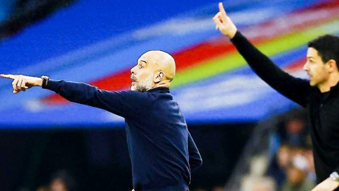 曼城244天后再登顶，伯恩利提前4轮降级，足球里的“冰火两重天”