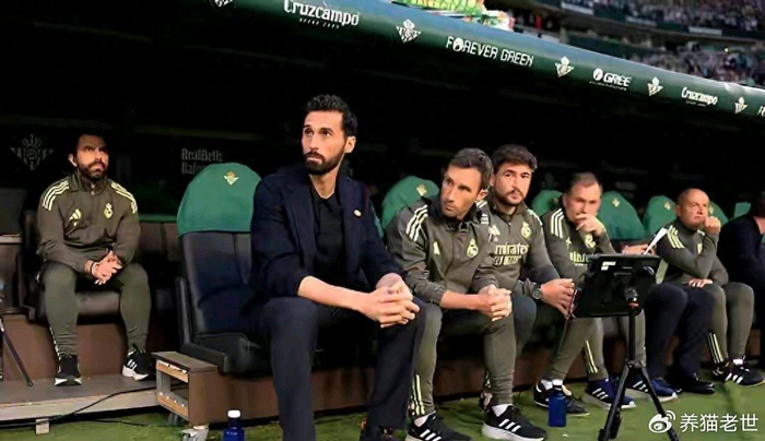 悲喜夜！皇马读秒丢冠梦，保级队杀疯了，意甲冠军回魂