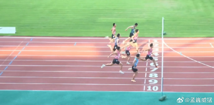 全国大奖赛广东19岁小虎百米逆风夺冠两创最佳