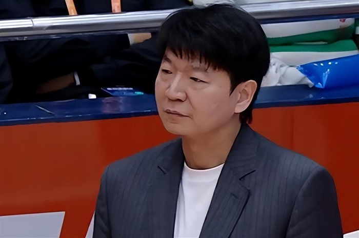 爆冷定生死！山东不敌上海，季后赛首轮对阵尘埃落定，辽篮硬刚山东！