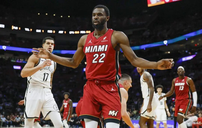 威金斯：我爱热火的老派风格，我在这里取得了很多层面的进步_威金斯：我爱热火的老派风格，我在这里取得了很多层面的进步_