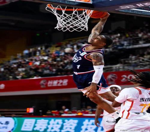 _CBA常规赛第42轮：广州朗肽海本主场86比99憾负深圳男篮_CBA常规赛第42轮：广州朗肽海本主场86比99憾负深圳男篮