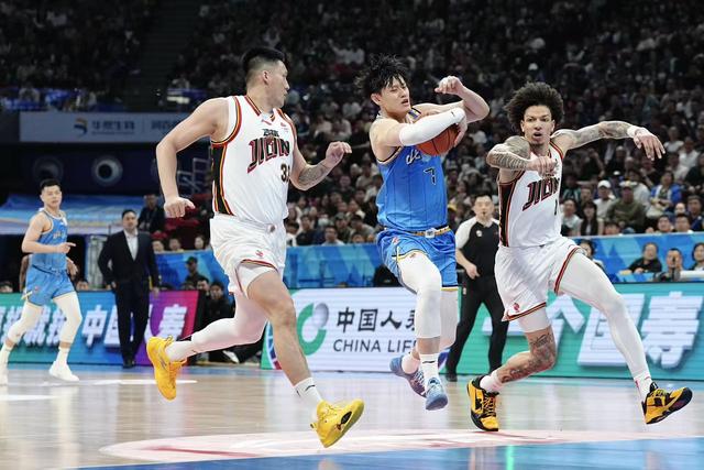 _北控男篮大外援什么时候到位_北京男篮外援