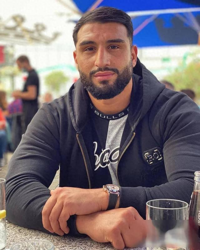 阿吉特·卡巴耶尔：以静制动，剑指WBC世界王座的德国战车