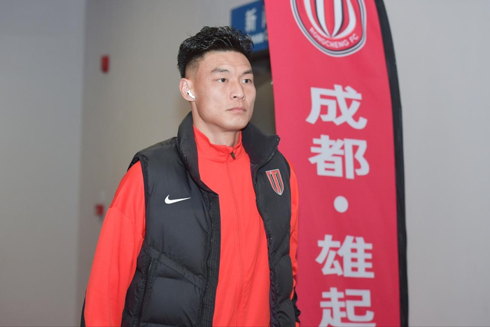 从边缘人到关键拼图，韩鹏飞在成都蓉城实现了逆袭_从边缘人到关键拼图，韩鹏飞在成都蓉城实现了逆袭_