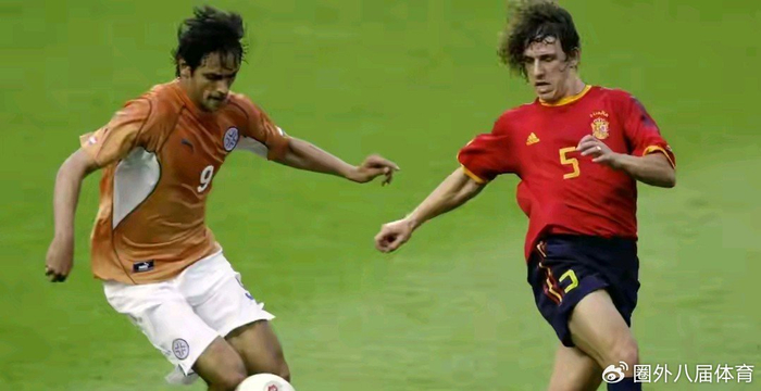 卡洛斯踢的什么位置_卡洛斯踢伤的人_