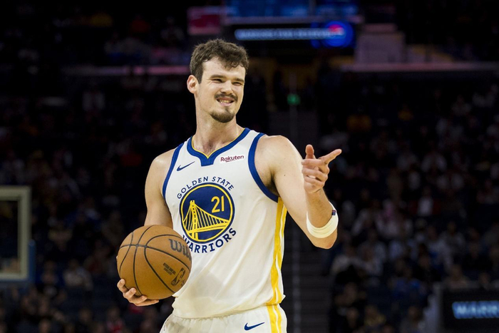 勇士阵容分析__勇士阵容2021最新