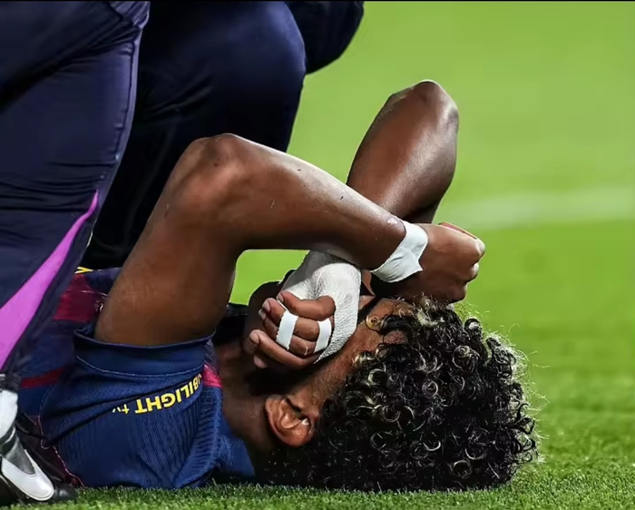 巴萨取消亚马尔所有行程，专注左腿伤情康复