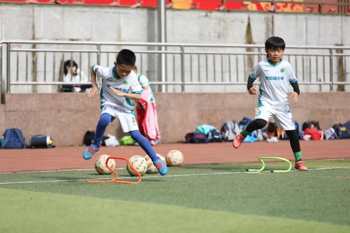 _逐梦少年baop_逐梦之星好还是绿茵好