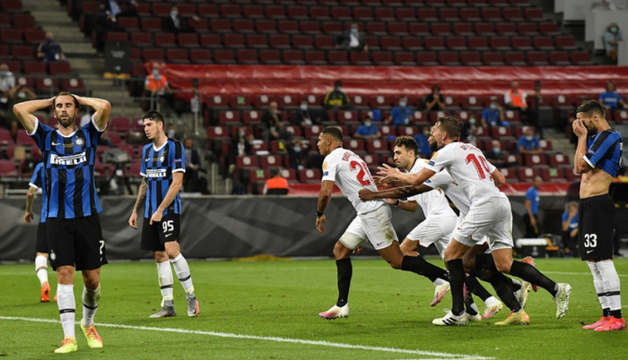 _夺冠剧本策划_夺冠游戏剧本杀凶手是谁