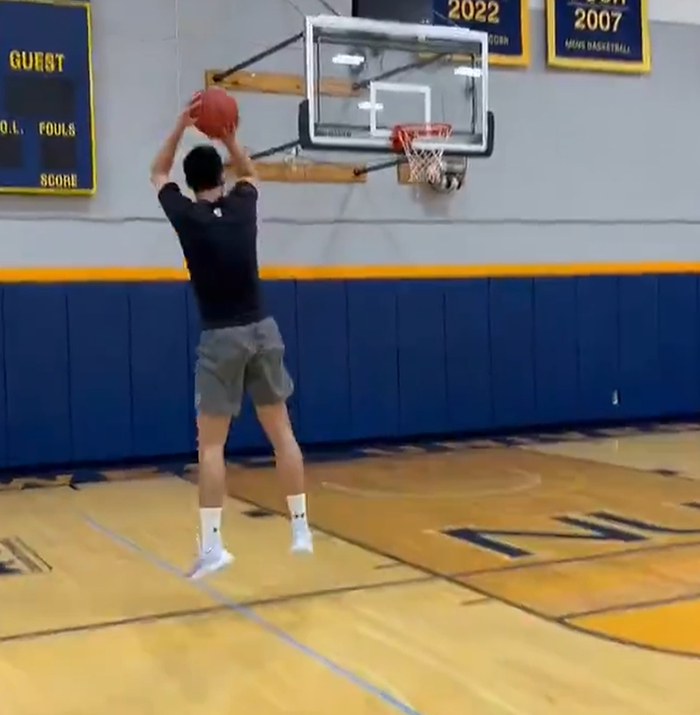 _淡厚然回美后明确目标！强化中远投能力，告别传统内线打法！_淡厚然回美后明确目标！强化中远投能力，告别传统内线打法！