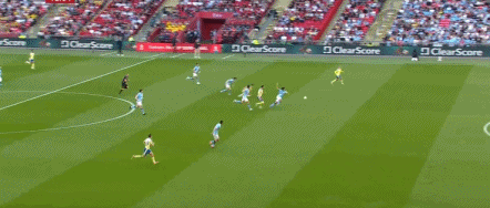 哈兰德替补无功，多库5分钟传射救主！2-1逆转，曼城剑指三冠王__哈兰德替补无功，多库5分钟传射救主！2-1逆转，曼城剑指三冠王