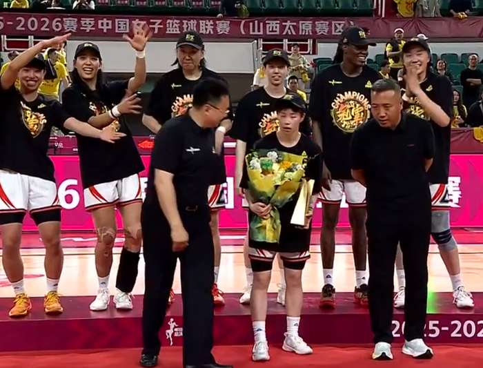 李缘获FMVP！两记超远三分锁胜局 怒吼一幕令人泪目宫鲁鸣重选她？