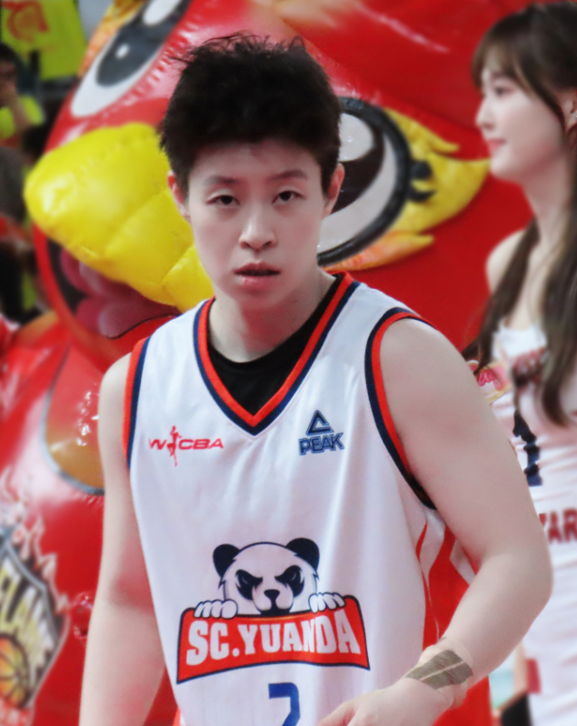 _李缘获FMVP！两记超远三分锁胜局 怒吼一幕令人泪目宫鲁鸣重选她？_李缘获FMVP！两记超远三分锁胜局 怒吼一幕令人泪目宫鲁鸣重选她？