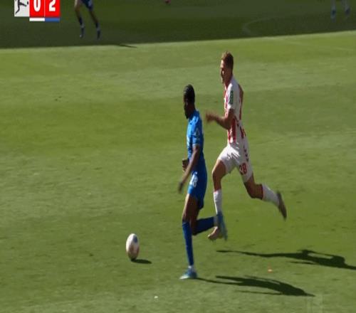 _勒沃库森欧冠成绩_0102赛季欧冠勒沃库森