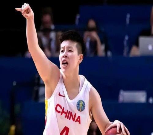 季后赛场均12+7揽下FMVP！女篮前任扛旗人，或被宫鲁鸣重新召唤_季后赛场均12+7揽下FMVP！女篮前任扛旗人，或被宫鲁鸣重新召唤_