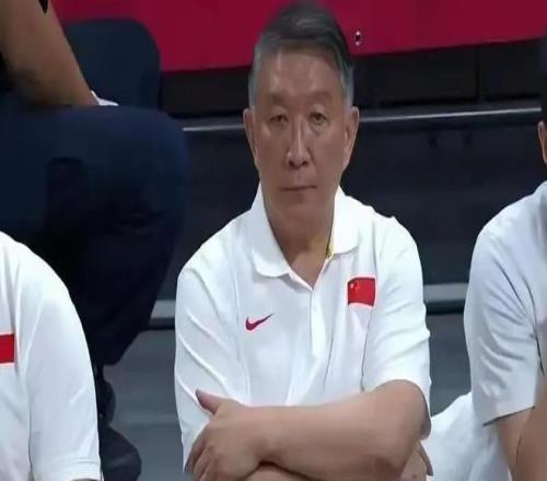 _季后赛场均12+7揽下FMVP！女篮前任扛旗人，或被宫鲁鸣重新召唤_季后赛场均12+7揽下FMVP！女篮前任扛旗人，或被宫鲁鸣重新召唤