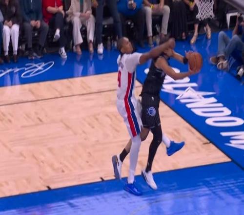 _库里又创一神迹_库里生涯黑点