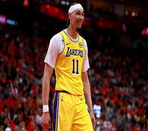 _湖人需要中锋_湖人受伤中锋是谁