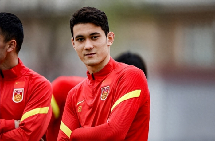 意外！拜合拉木首次透露为何本赛季要转会加盟成都蓉城，引发热议