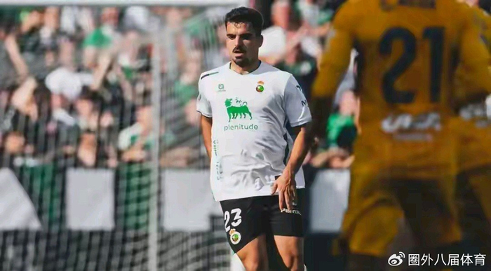 二级联赛杀疯了！沙尔克一只脚已回德甲，意乙14队乱斗_二级联赛杀疯了！沙尔克一只脚已回德甲，意乙14队乱斗_