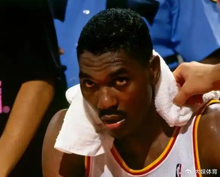 历史最难打破的是篮板王的荣誉，需要29年才能打破