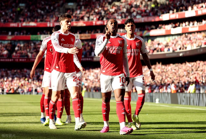 阿森纳重返欧冠_阿森纳全胜夺冠_